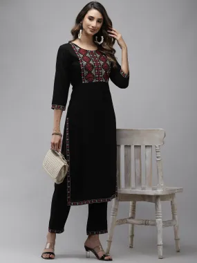 Black Yoke Design Kurta Set