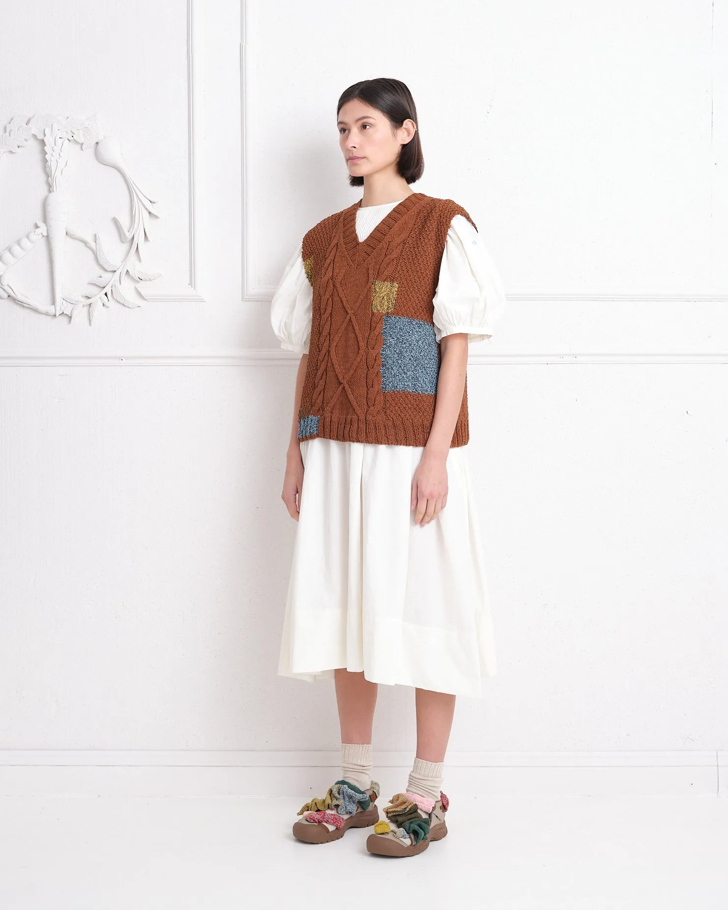 Cable Knit Vest - Brown Darn-Knit