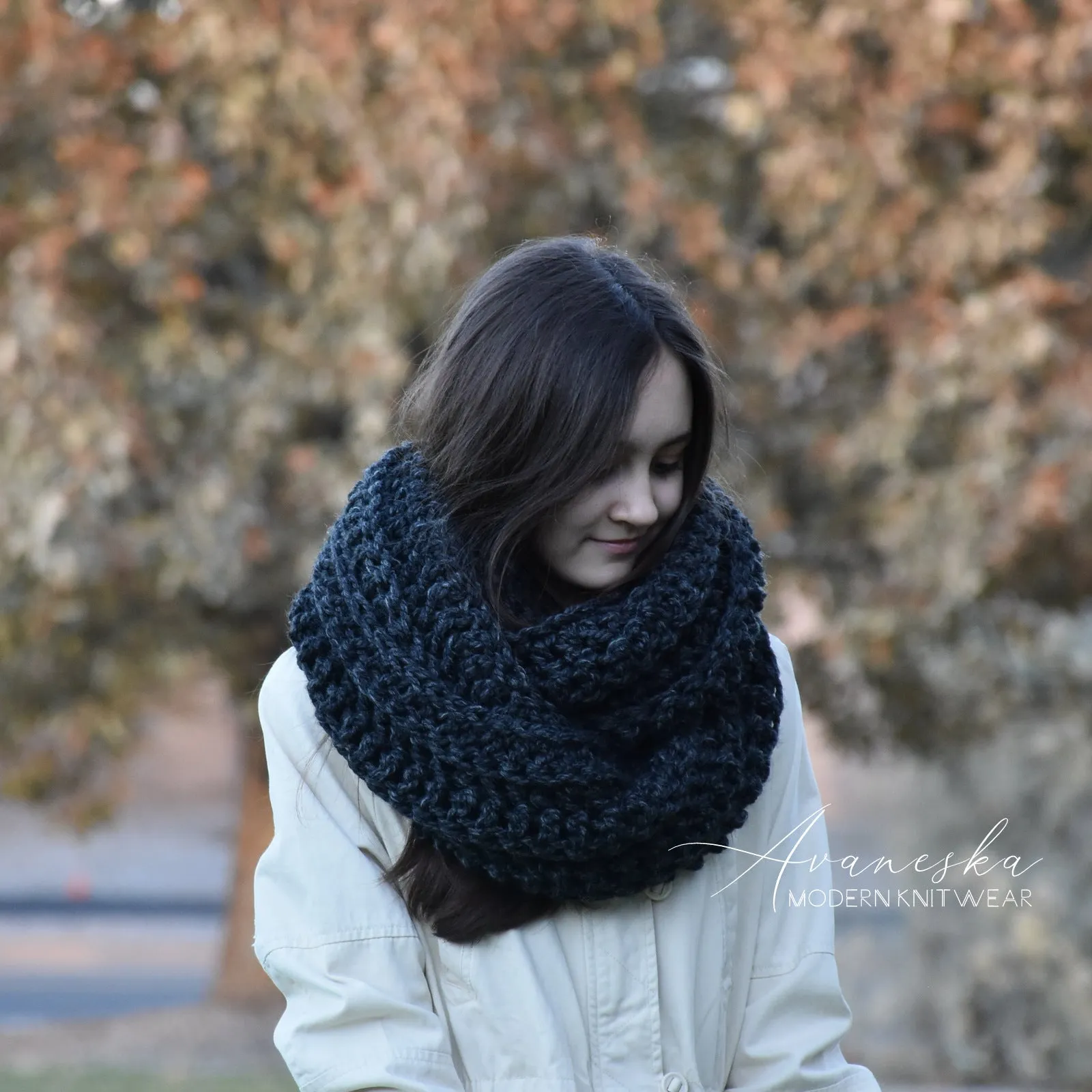 Chunky Infinity Scarf | THE DRESDEN