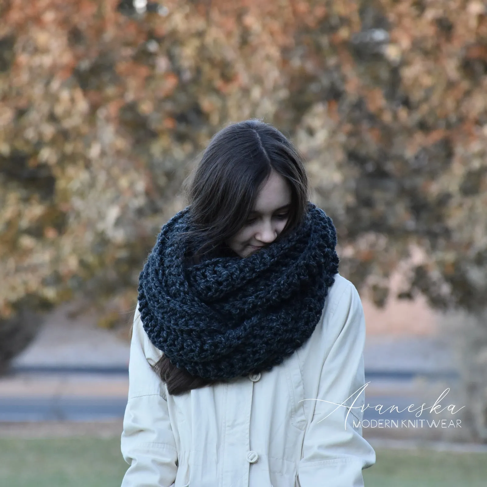 Chunky Infinity Scarf | THE DRESDEN