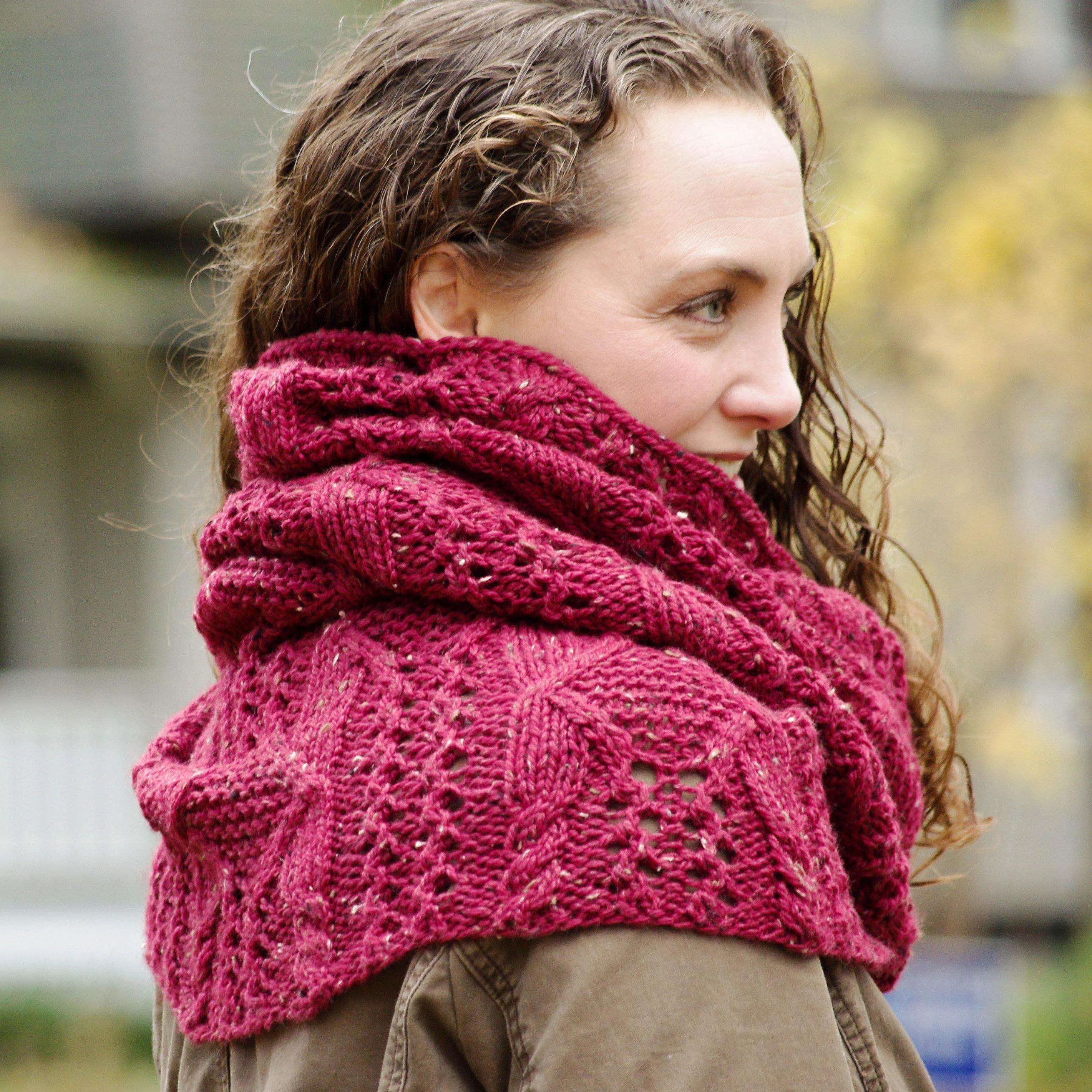 Gallant Cowl by Meghan Jones  *Pattern*