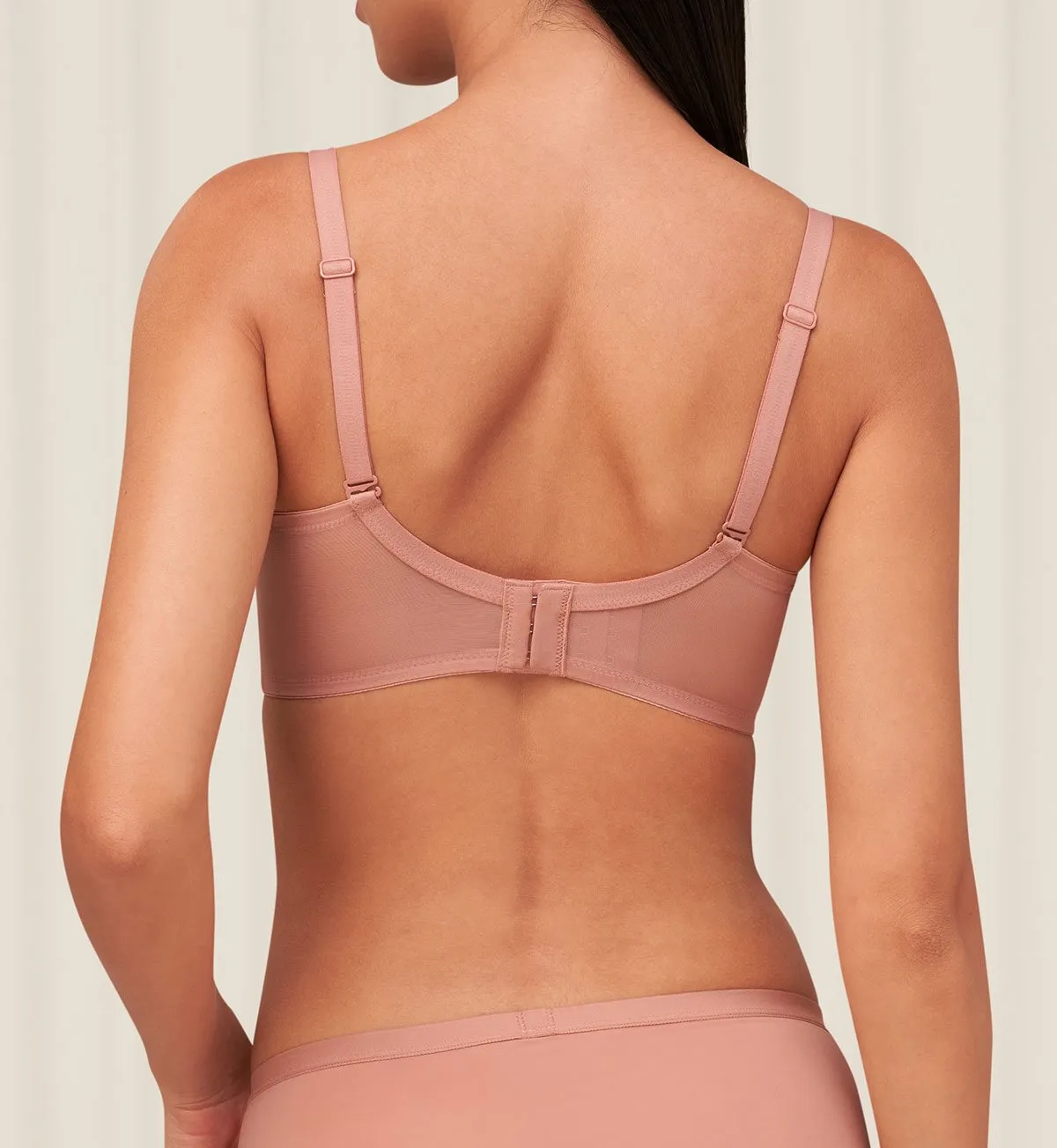 INVISIBLE INSIDE-OUT WIRED PADDED BRA