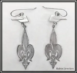 Rowing Oars and Fleur de Lis Dangle Earrings