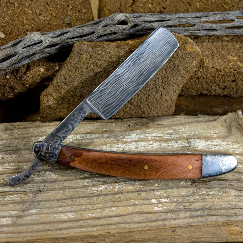 Straight Razor - Brown Bone