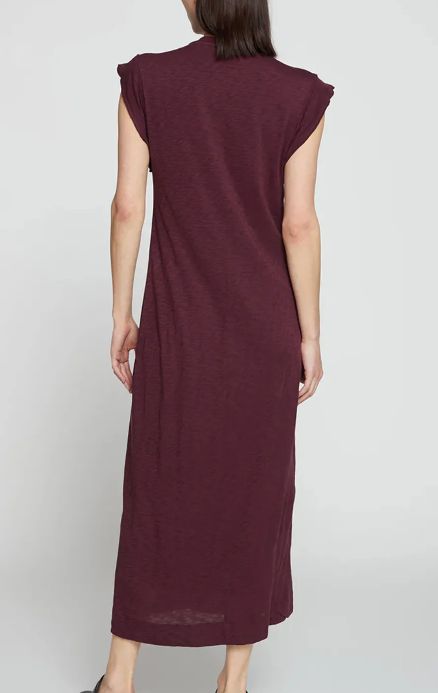 SUPIMA SLUB SCOPPED HEM MIDI DRESS - CHERRY LIQUOR