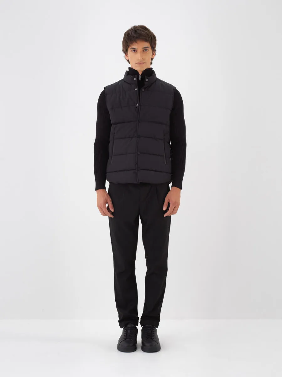 Xint Plain Puffer Black Vest